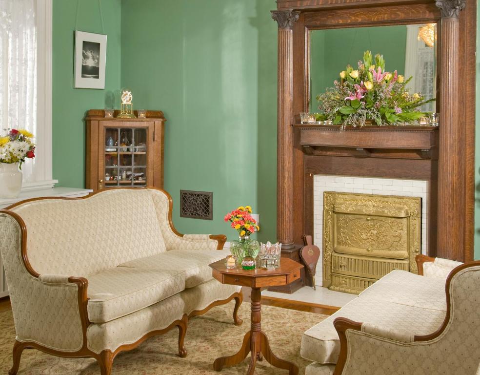 The Carriage House Inn B&B Lynchburg Eksteriør bilde