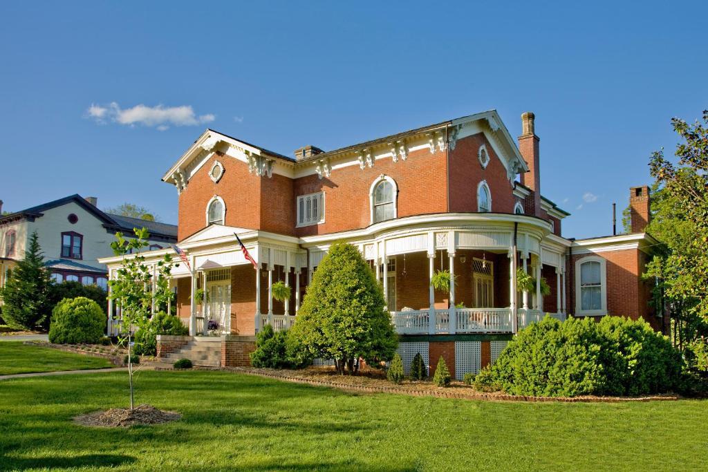 The Carriage House Inn B&B Lynchburg Eksteriør bilde