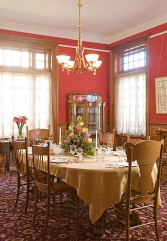 The Carriage House Inn B&B Lynchburg Eksteriør bilde